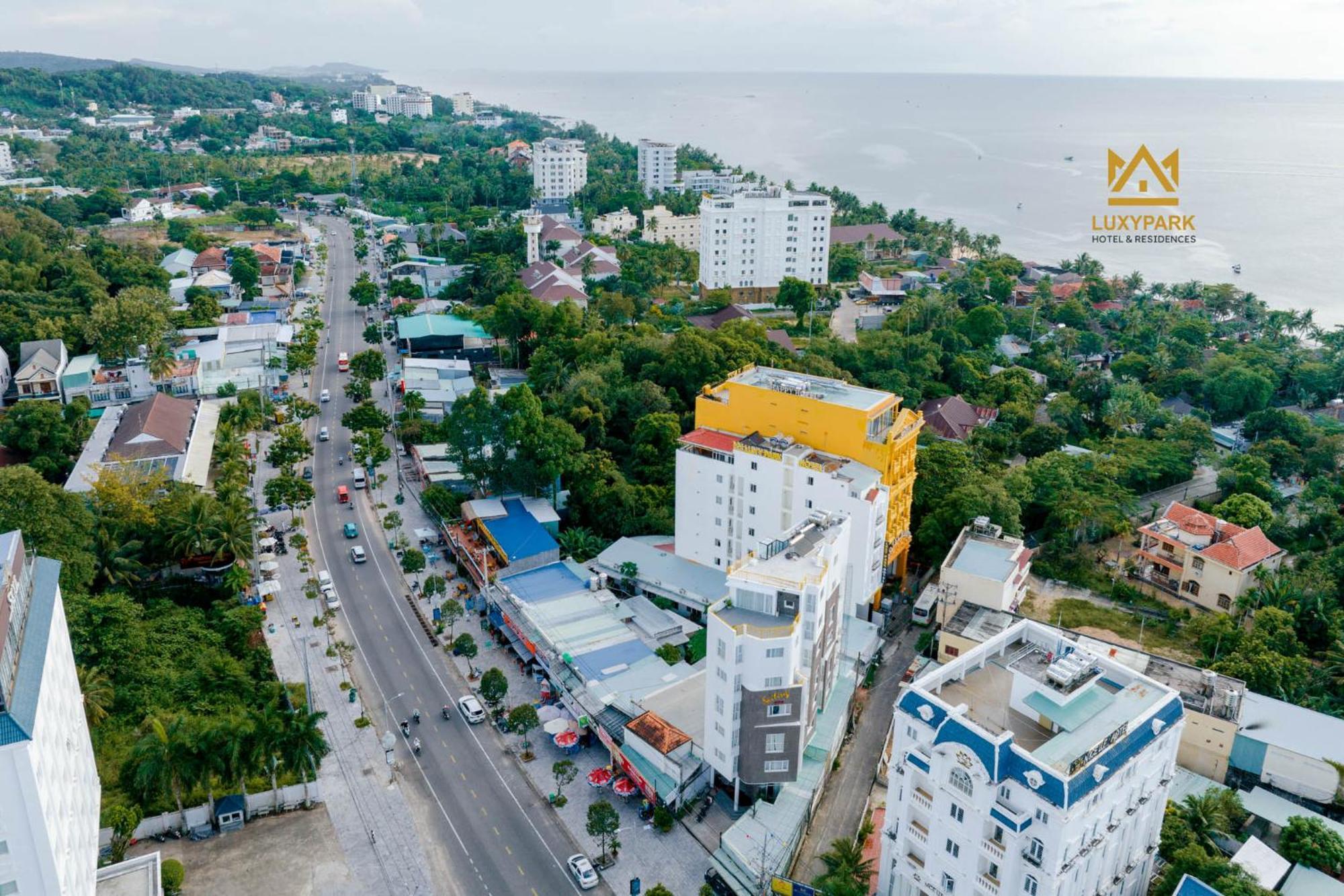 Luxy Park Hotel - Phu Quoc Centre Dış mekan fotoğraf